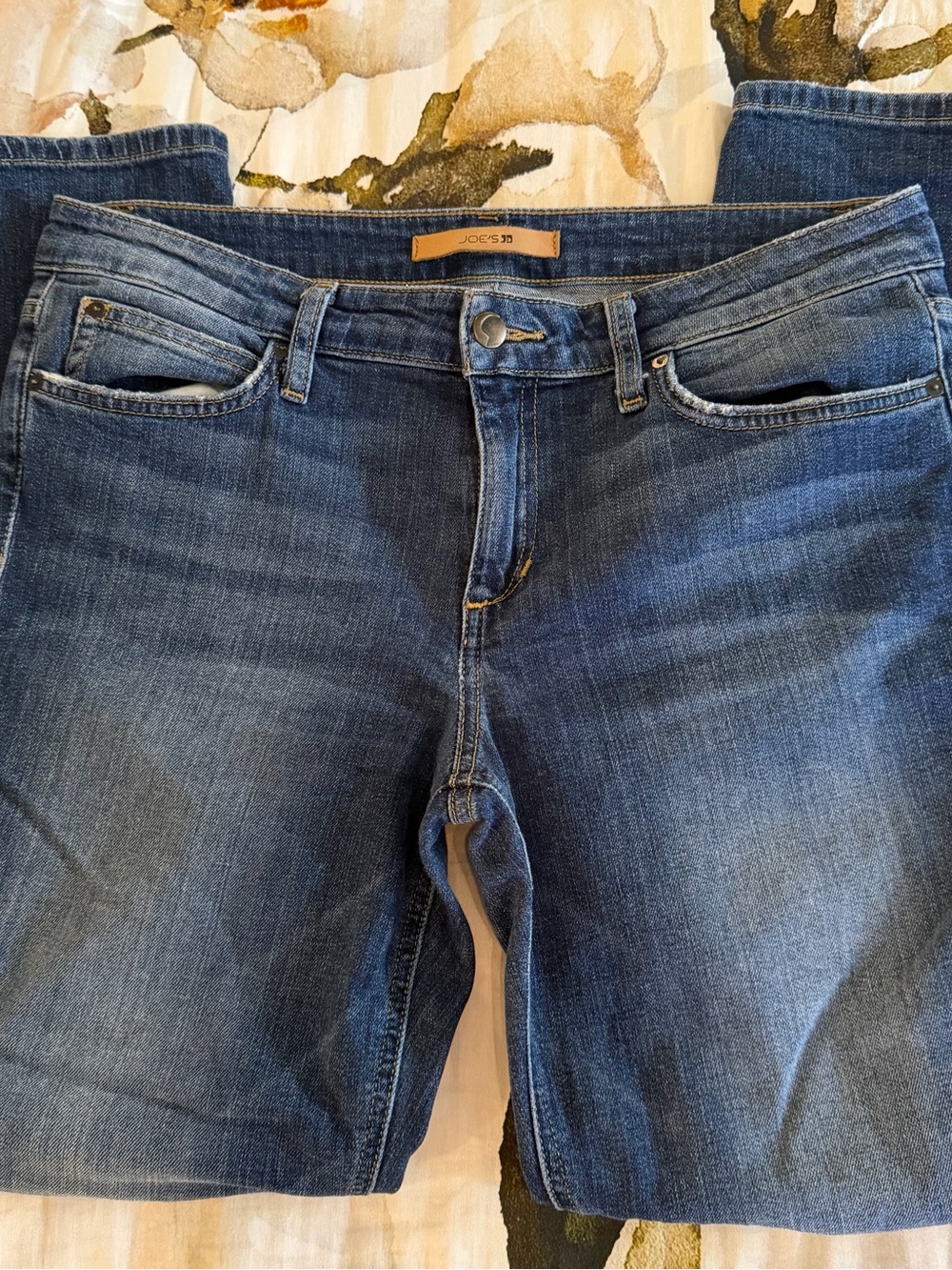 Joe's Jeans The Icon Ankle Distressed Jeans ~ Size 31